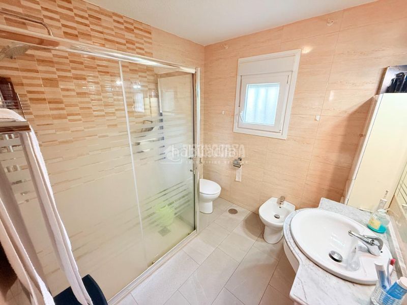 Foto 885331d0-d34d-4d1a-9205-9457d46d7463. Casa amb calefacció aparcament piscina a Cedillo del Condado