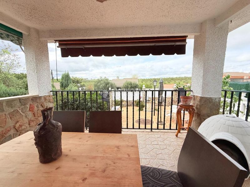 Foto d6af536a-b929-471f-bab6-b249795f5f1b. Casa amb calefacció aparcament piscina a Cedillo del Condado