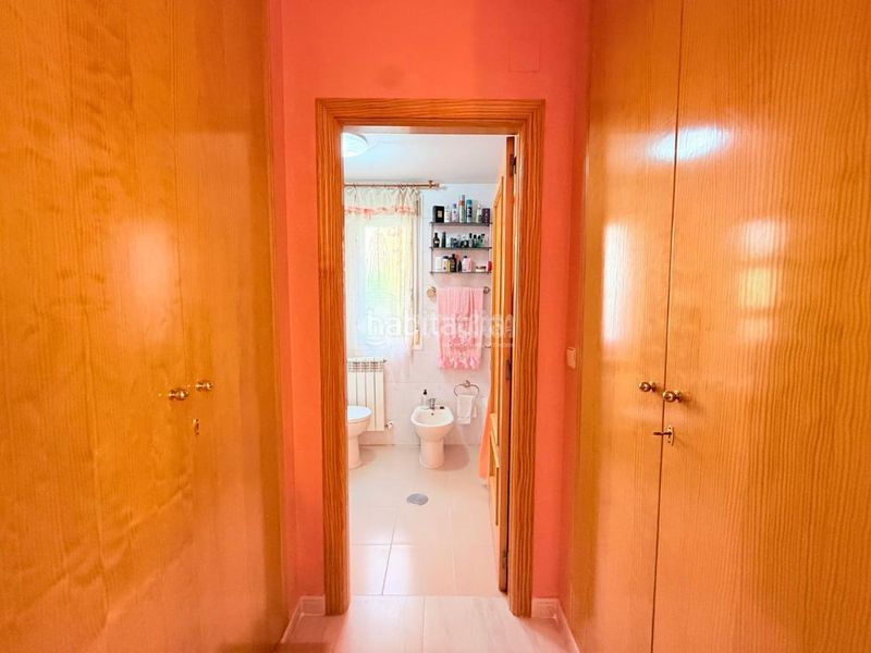 Foto b88768ff-9072-4275-9329-1163b76a154d. Casa aparellada amb aparcament a Seseña nuevo Seseña