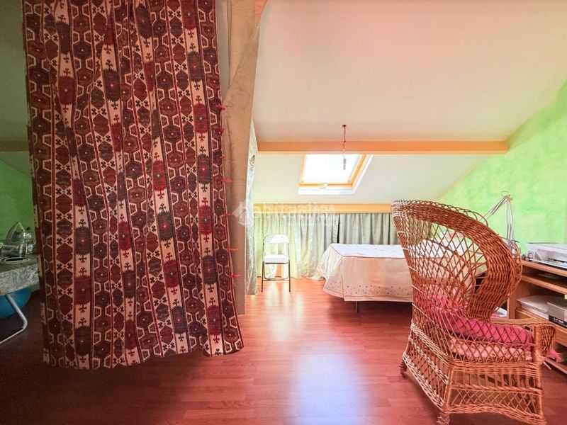 Foto e256d9a2-d00e-4a7c-9434-972500f373c6. Casa aparellada amb aparcament a Seseña nuevo Seseña