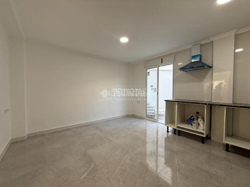 Foto dbede72b-74db-48a0-a516-0bc2d2085fe0. Etagenwohnung in Barrio Benicalap Valencia