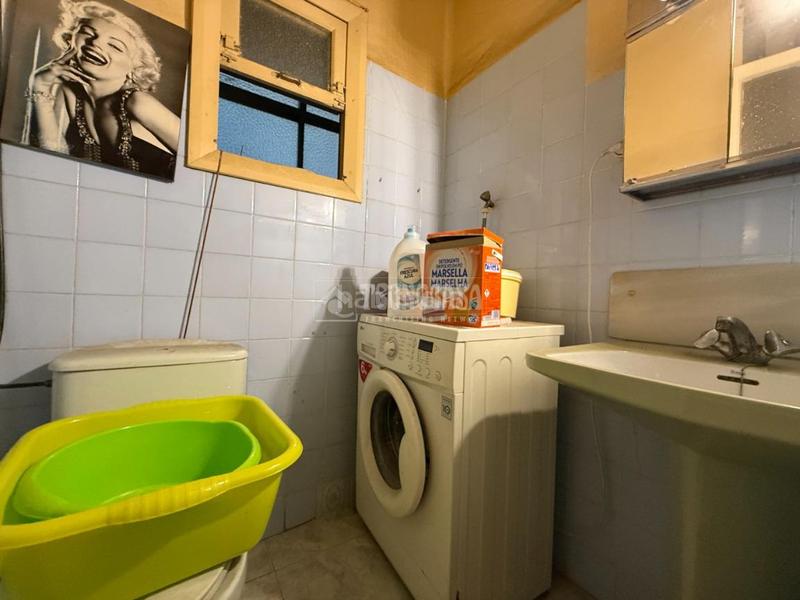 Foto 153b7f3d-57e4-4ef5-92f1-63767c576e20. Piso  en venta en Barrio Benicalap Valencia