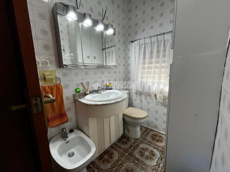 Foto 126b3aae-0740-4e95-a54b-790e75bace74. Maison avec parking dans Urbanizaciones Llíria