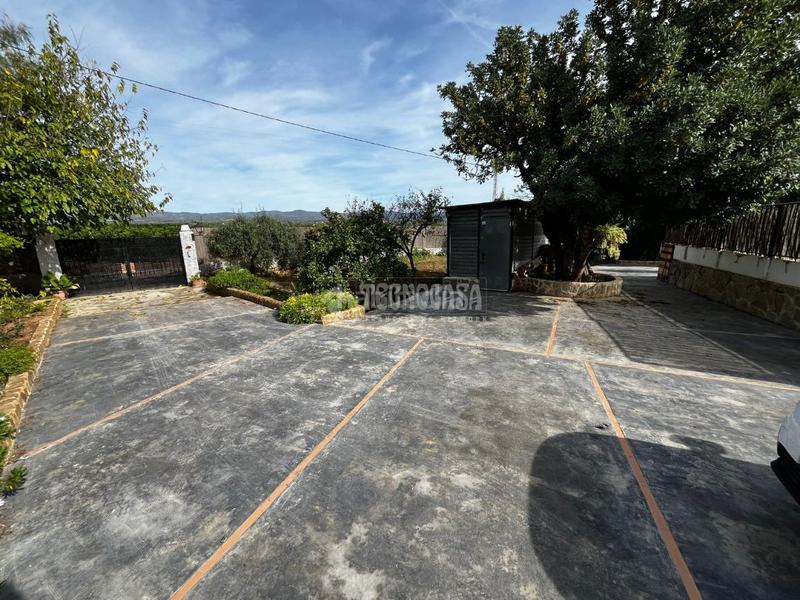 Foto 68dde6ff-1e23-4cc8-bb3b-26e80f0f95a1. Maison avec parking dans Urbanizaciones Llíria