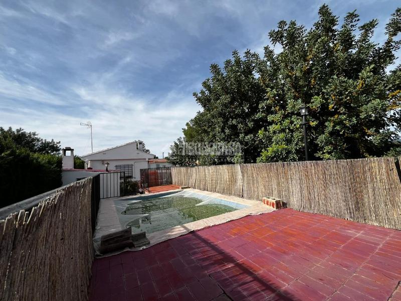 Foto 9fa786cc-6586-45e8-a529-e65c3eb5fc9e. Maison avec parking dans Urbanizaciones Llíria