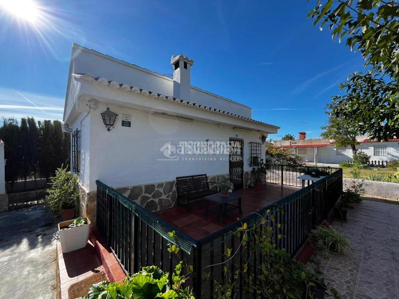 Foto a04c4f67-d856-429e-a59d-6b2b16cca30d. Maison avec parking dans Urbanizaciones Llíria