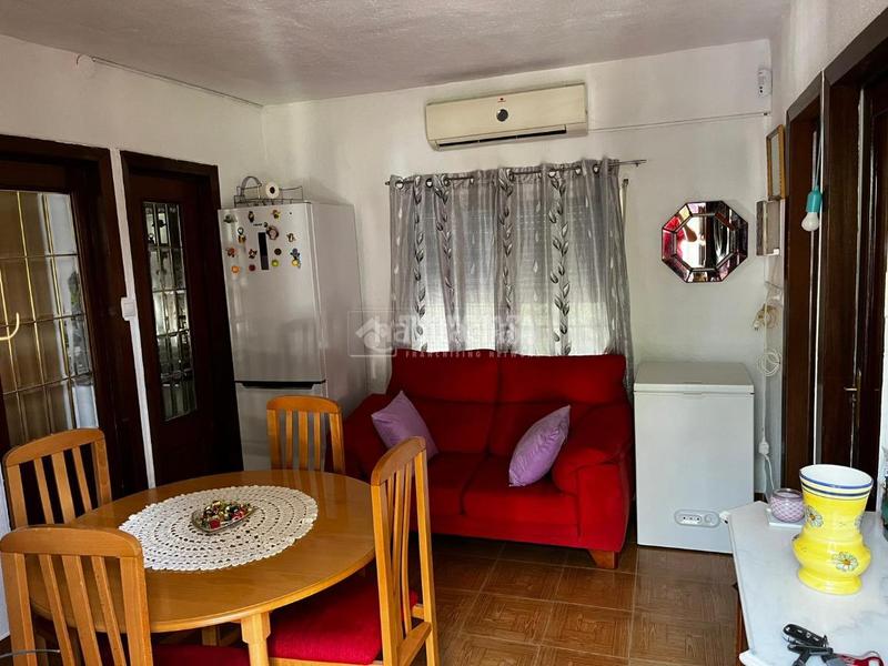 Foto a32f4979-1d6f-4d16-9d2c-5dacf07745a9. Maison avec parking dans Urbanizaciones Llíria