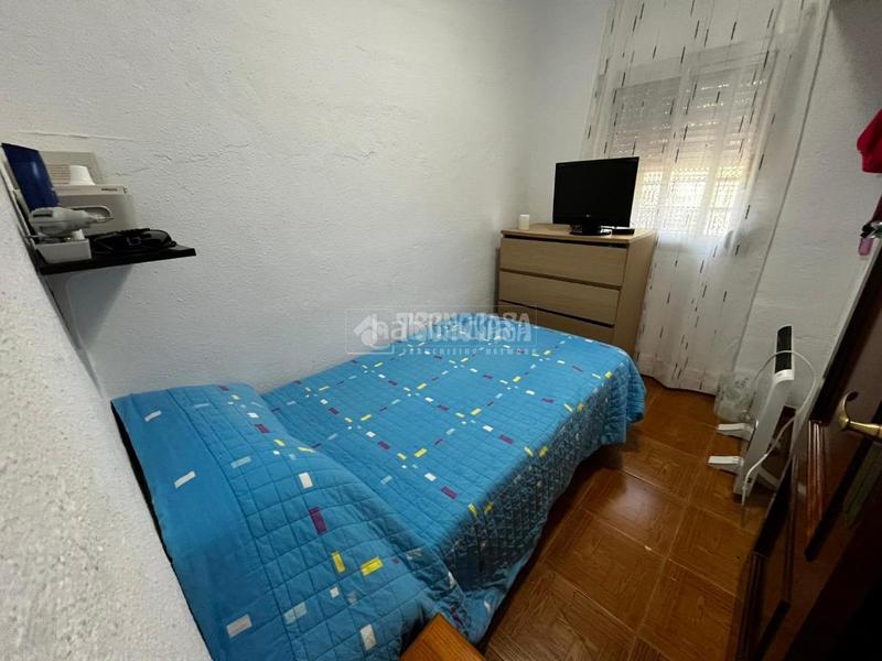 Foto c08453df-9606-43b4-bfe1-e6c928e2265f. Maison avec parking dans Urbanizaciones Llíria