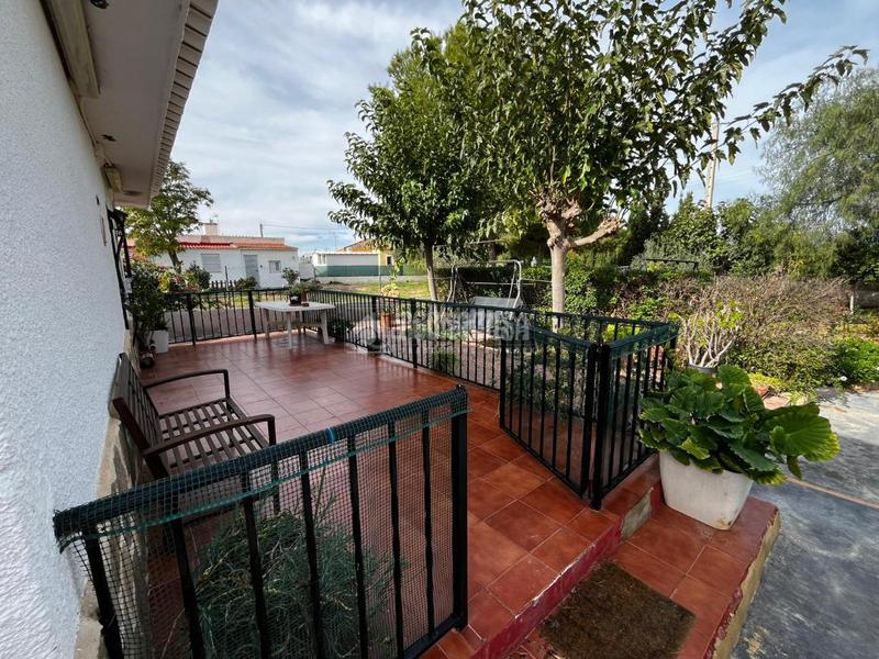 Foto c69841b4-e861-4267-bbd4-2524cbfebef2. Maison avec parking dans Urbanizaciones Llíria