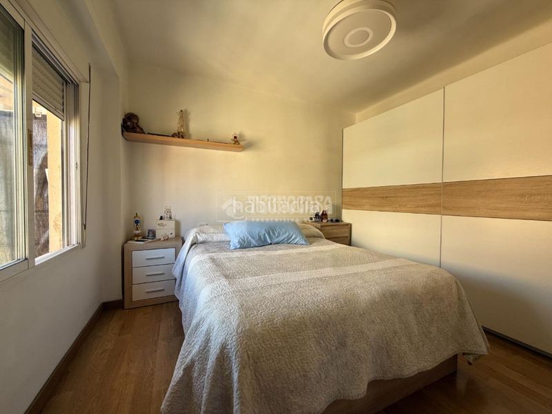 Foto 2e6cf7ae-7f4c-4b49-8b5a-46f8cbedf272. Pis a Torrefiel Valencia