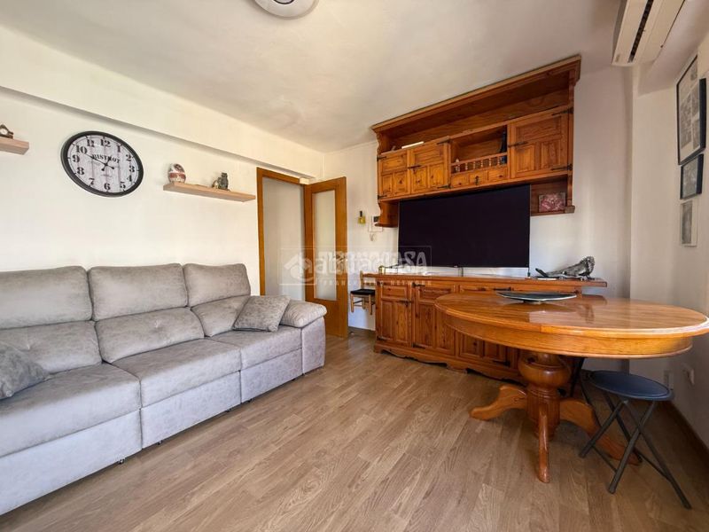 Foto 95303d0b-1970-47e2-b4f2-81a854ca1c49. Pis a Torrefiel Valencia