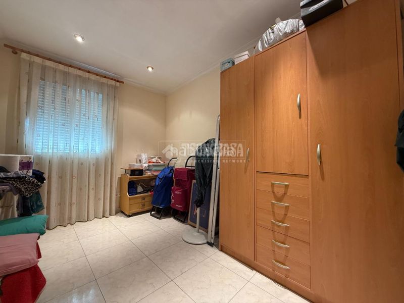 Foto a058a053-27b7-4679-bf32-6feeed59c201. Pis a Barrio Benicalap Valencia