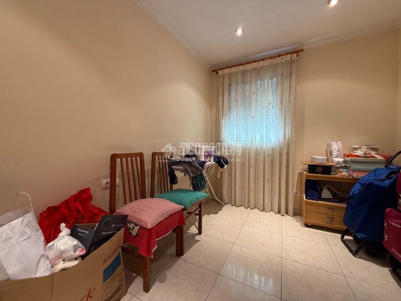 Foto f052e397-f2de-4dff-92b7-79e3d21fa3e5. Pis a Barrio Benicalap Valencia