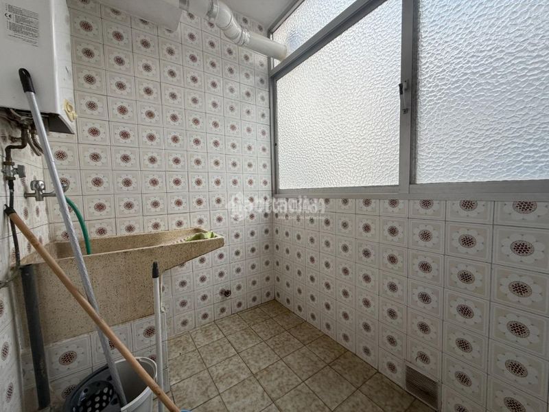 Foto a0d3e899-b88e-4230-8932-66d04a03b43e. Pis a Barrio Benicalap Valencia