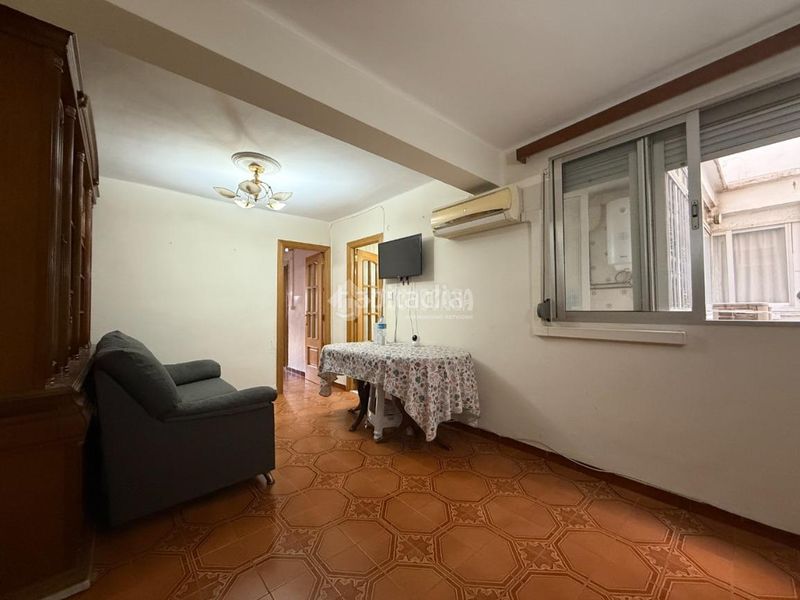 Foto a1ddbdd6-4d0f-438d-8762-d1c0887d7bf4. Pis a Torrefiel Valencia