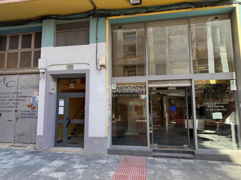 Foto c03f5df5-39ef-4093-8e8d-ef212d7d323e. Alquiler local comercial  en alquiler en Zaragoza