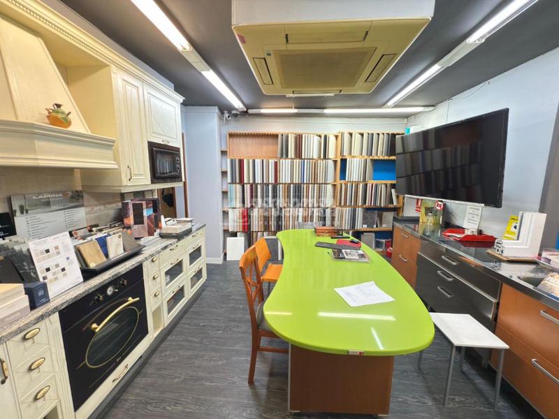 Foto 19a4203a-63ac-443d-a3e6-37e92d4b0f1b. Location local commercial dans Arrabal Zaragoza