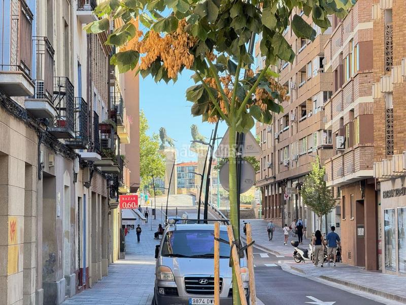 Foto 8c480bf6-0016-45fc-8163-5196a38d7de9. Location local commercial dans Arrabal Zaragoza