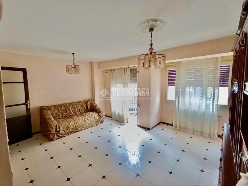 Foto 5d657275-4106-4083-8506-174ad4b58b9a. Piso  en venta en Arrabal Zaragoza