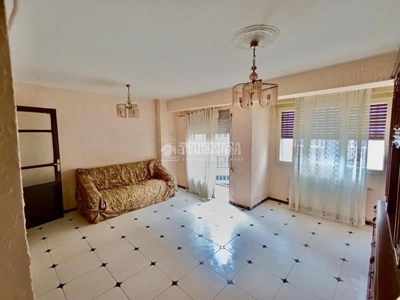 Foto ebb6c337-eb7b-4137-83fd-37d5d3ffdd27. Piso  en venta en Arrabal Zaragoza