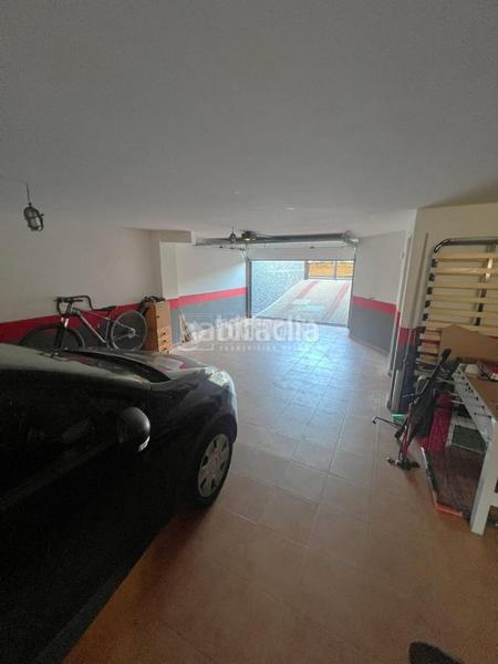 Foto 11cb4ea0-1fac-4ca4-ad08-0eac6420e0df. Casa bifamiliare con riscaldamento piscina in Parla este Parla