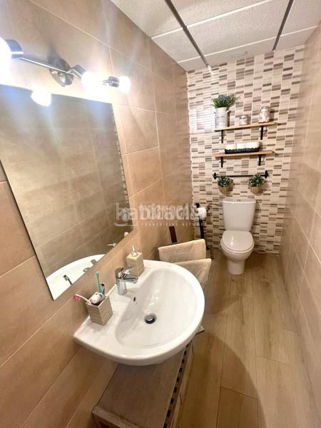 Foto cc1a32b4-59f2-4d92-b248-568ff8c3fadb. Casa bifamiliare con riscaldamento piscina in Parla este Parla