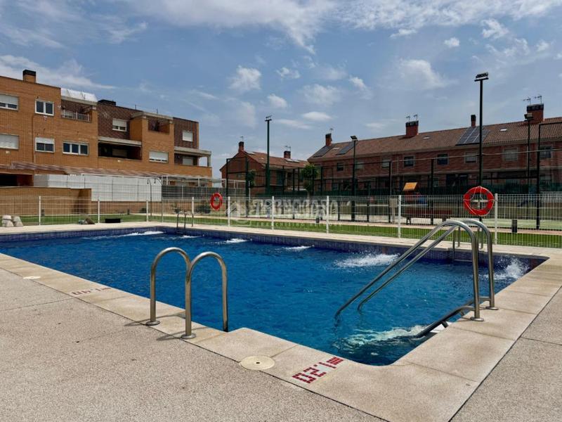 Foto a3b374fa-5abb-4d4b-ae4e-fa49b3d697a4. Appartamento con riscaldamento parcheggio piscina in Parla