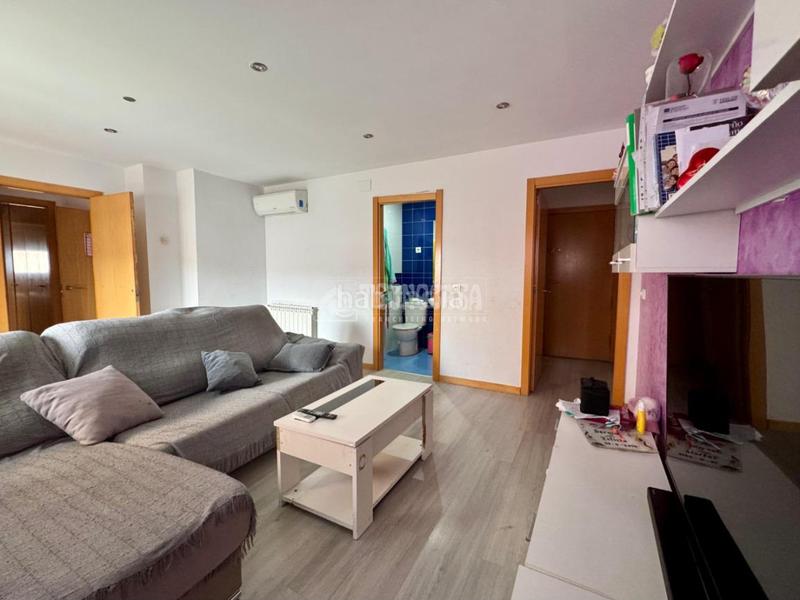 Foto ac80e688-98bf-492f-bfd6-774ba4cf1577. Appartamento con riscaldamento parcheggio piscina in Parla