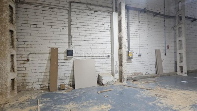 Foto c698f96c-f3fe-4fa1-a755-decddc360e32. Rent industrial building in Centre Hospitalet de Llobregat (L´)