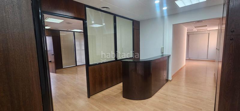 Foto 284efce8-4274-4b37-9c42-866b83abb1d1. Alquiler oficina s ático en eixample en Sant Antoni Barcelona