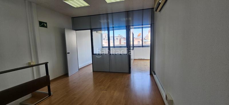 Foto 9b835a00-dc55-4069-86f6-353219d37a12. Alquiler oficina s ático en eixample en Sant Antoni Barcelona