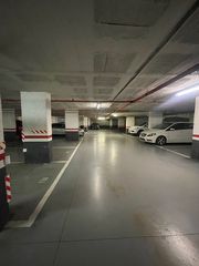 Parking coche  Carrer de la marina. Plaza coche grande carrer marina