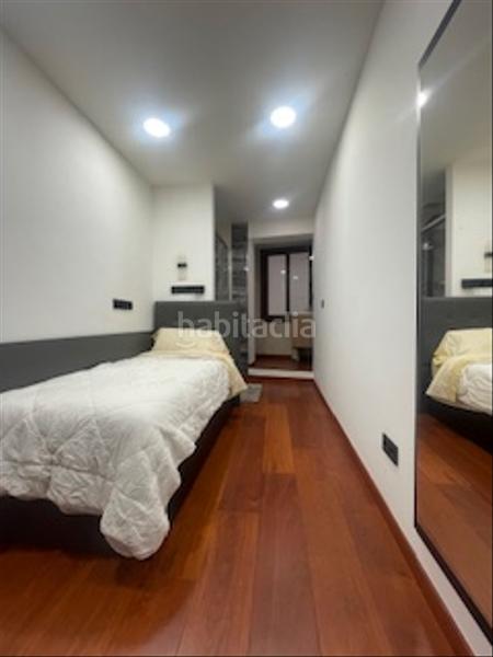 Foto f467b872-26a8-476b-96c7-7ed0e6b9a40b. Alquiler piso inmueble en el centro en Sant Antoni Barcelona