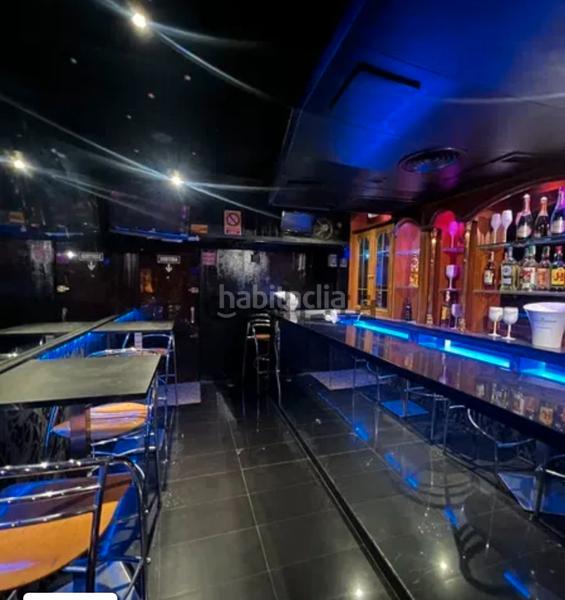 Foto 3e0a5ce2-efe2-4556-8311-be2f63d8849f. Traspaso local comercial bar musical en Fort Pienc Barcelona