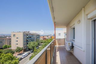Piso en Torre-romeu. Piso en venta en sabadell