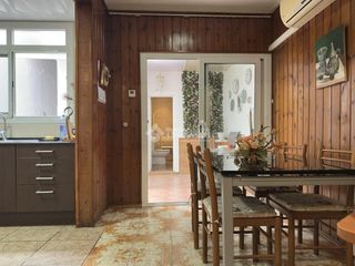 Maison jumelée à Creu de Barberà. Casa en venta en sabadell