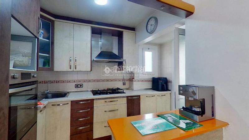 Foto 2bacd76f-231b-4d5c-9402-4ddcd2c975db. Piso  en venta en Creu de Barberà Sabadell