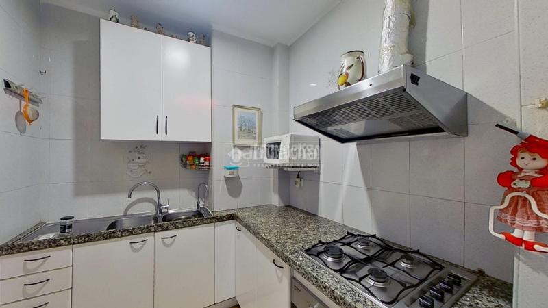 Foto 5e51f9c2-d8cc-47cf-8764-0ee4b4613ba9. Etagenwohnung mit heizung in Campoamor Sabadell