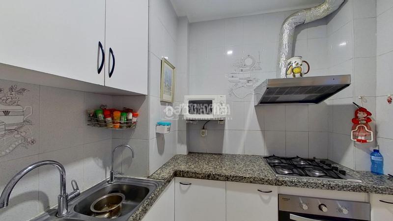 Foto 7d7b4a47-5997-41fd-b135-96a256a1dc03. Etagenwohnung mit heizung in Campoamor Sabadell