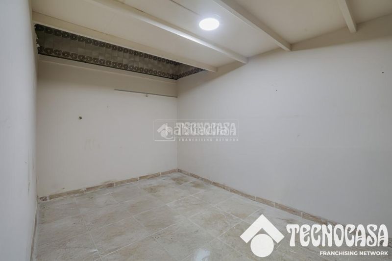 Foto e43277db-44d1-48da-8720-9f91c57aeff6. Local comercial a Can Rull Sabadell