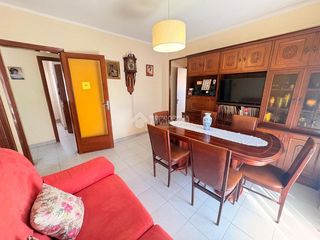 Etagenwohnung in Creu de Barberà. Piso en venta en sabadell