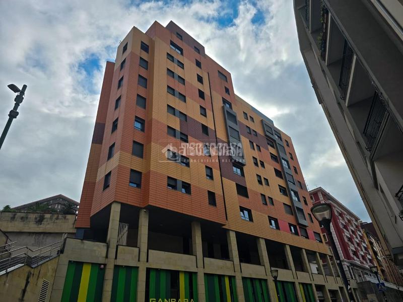 Foto 18e1fa57-1558-4525-bfee-aec893f2f2dc. Piso  en venta en Iturralde Bilbao