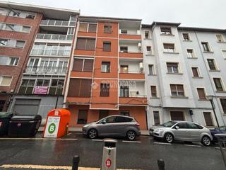 Pis a Barrio de Uribarri. Piso en venta en bilbao