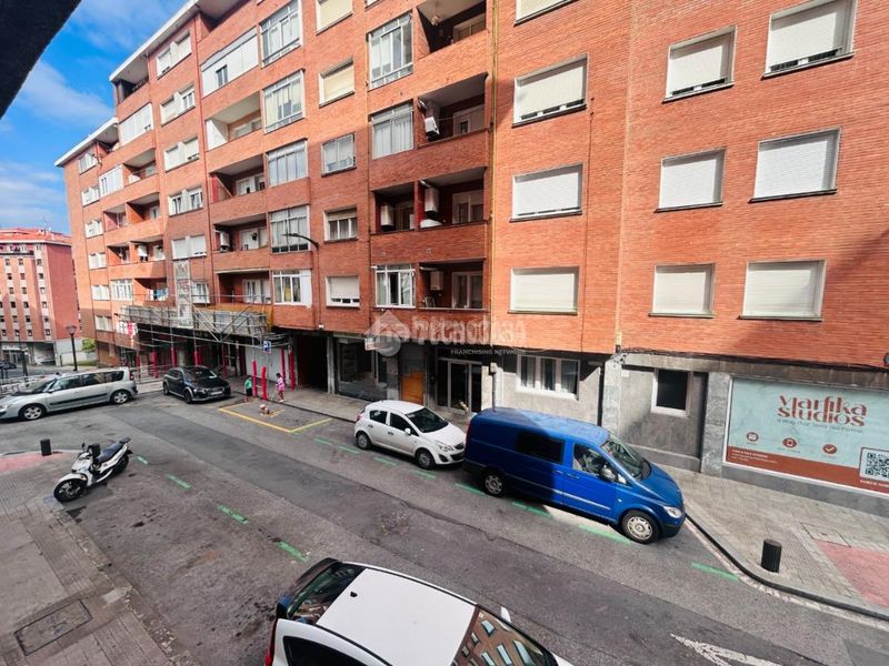 Foto ffdd7490-db7c-470d-bcd3-82fe2a1e74fc. Pis a Santutxu-Basarrate Bilbao