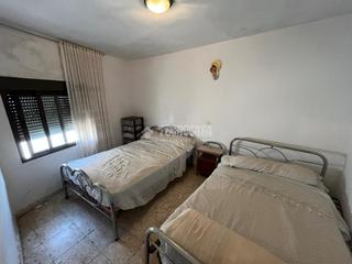 Casa aparellada a Villa del Campo. Casa en venta en villa del campo