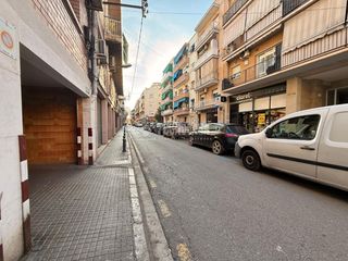 Car parking in Centre. Boxplaza de garaje en venta en viladecans