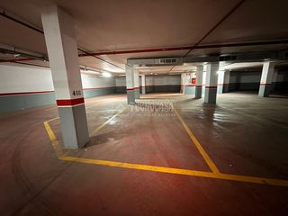 Aparcament cotxe a Vilamarina. Boxplaza de garaje en venta en viladecans