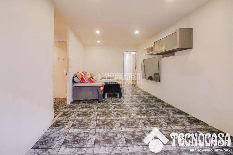 Foto dc189838-5adc-462c-b4d2-402aa423af54. Pis a Centre Viladecans
