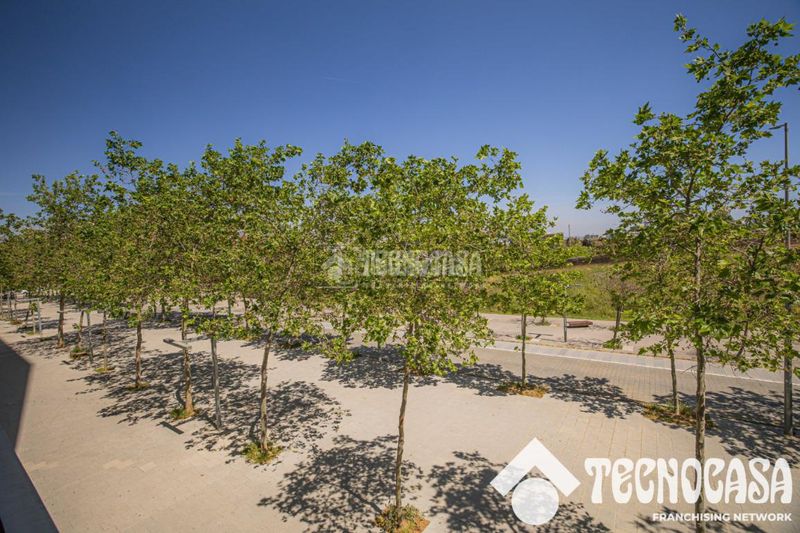 Foto af9467d0-4d58-45c5-8d94-48426d56ea9b. Pis amb aparcament piscina a Vilamarina Viladecans