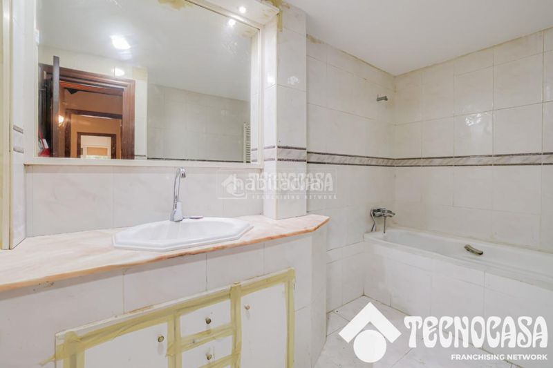 Foto 2c852ea1-2e3a-4f46-93be-fd6f880c19a2. Pis a Vilamarina Viladecans